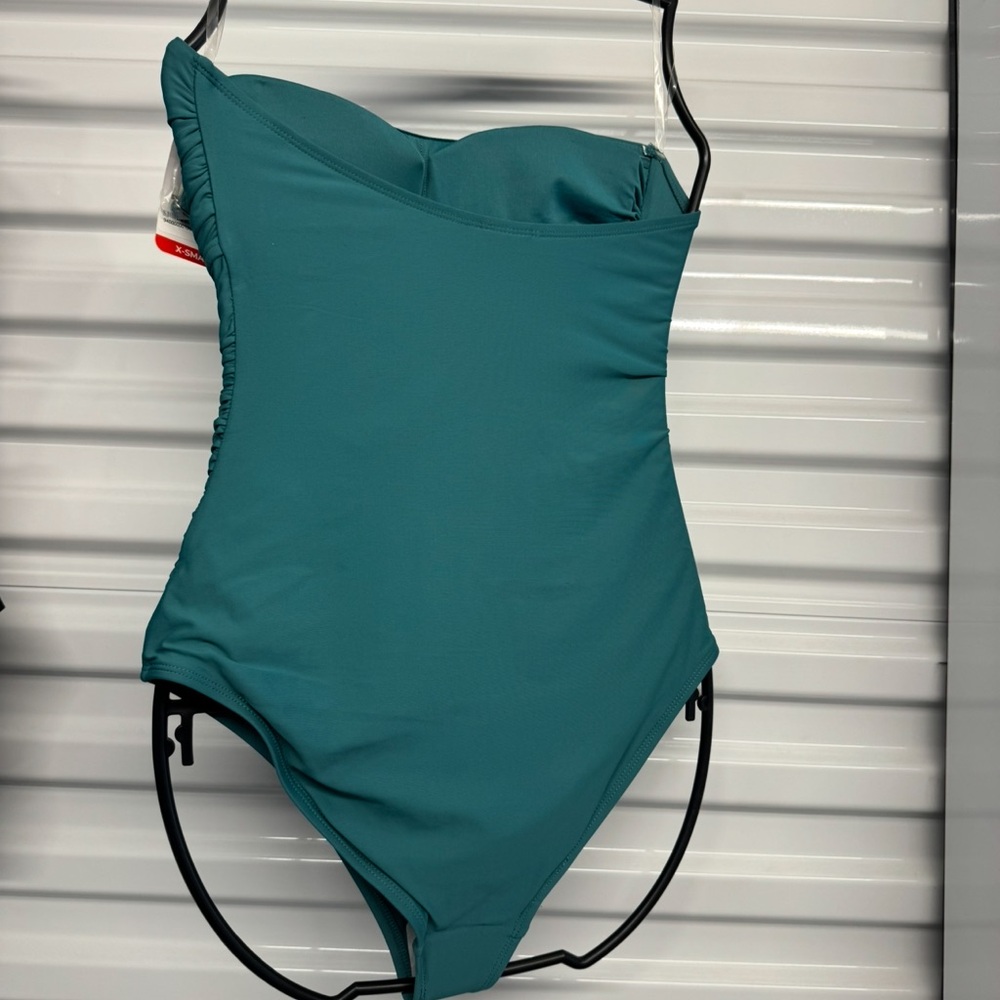 Anne Cole Green One Piece Swimsuit with Black Accents